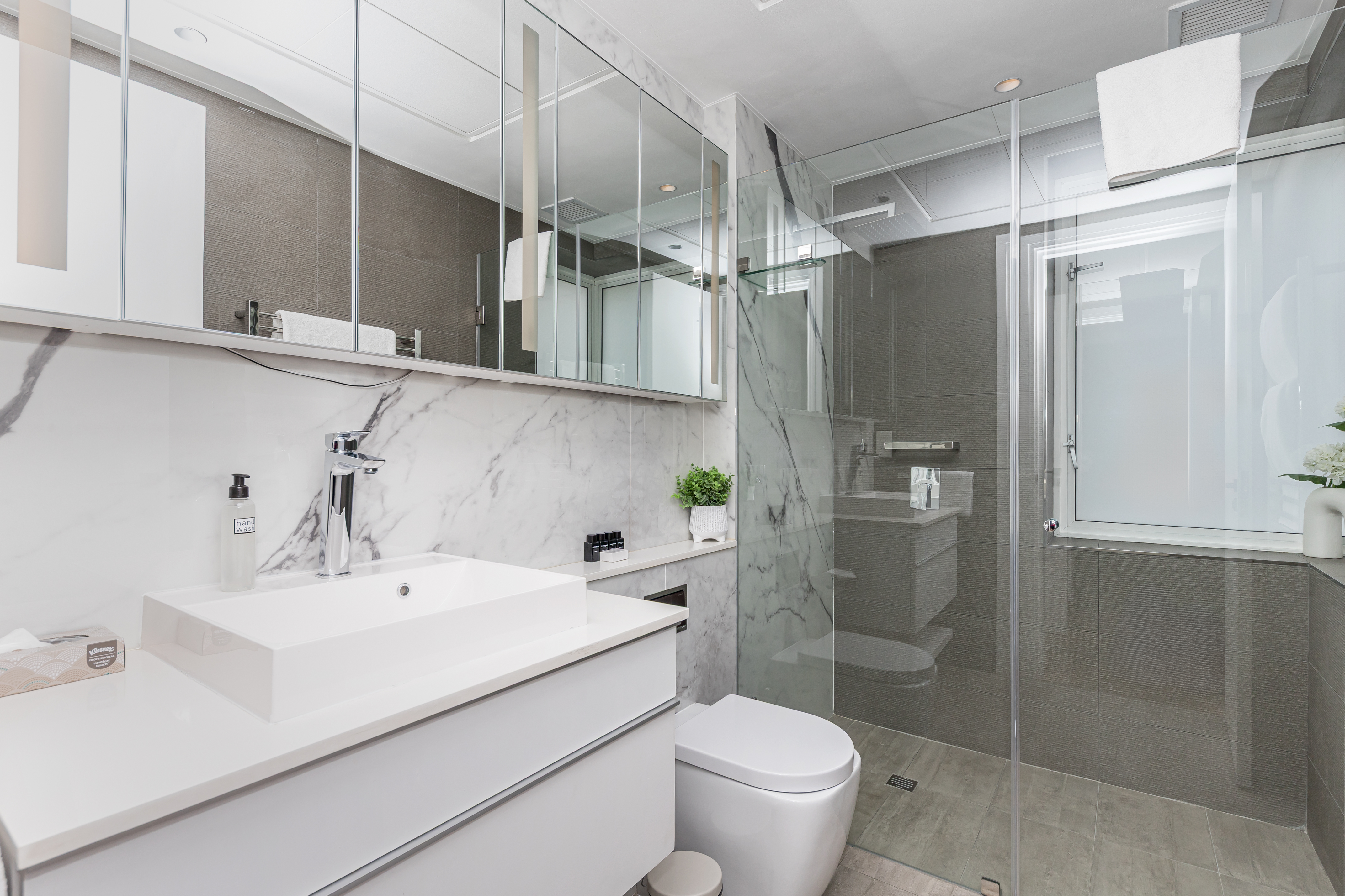 Dovenby 501 bathroom with walk-in shower