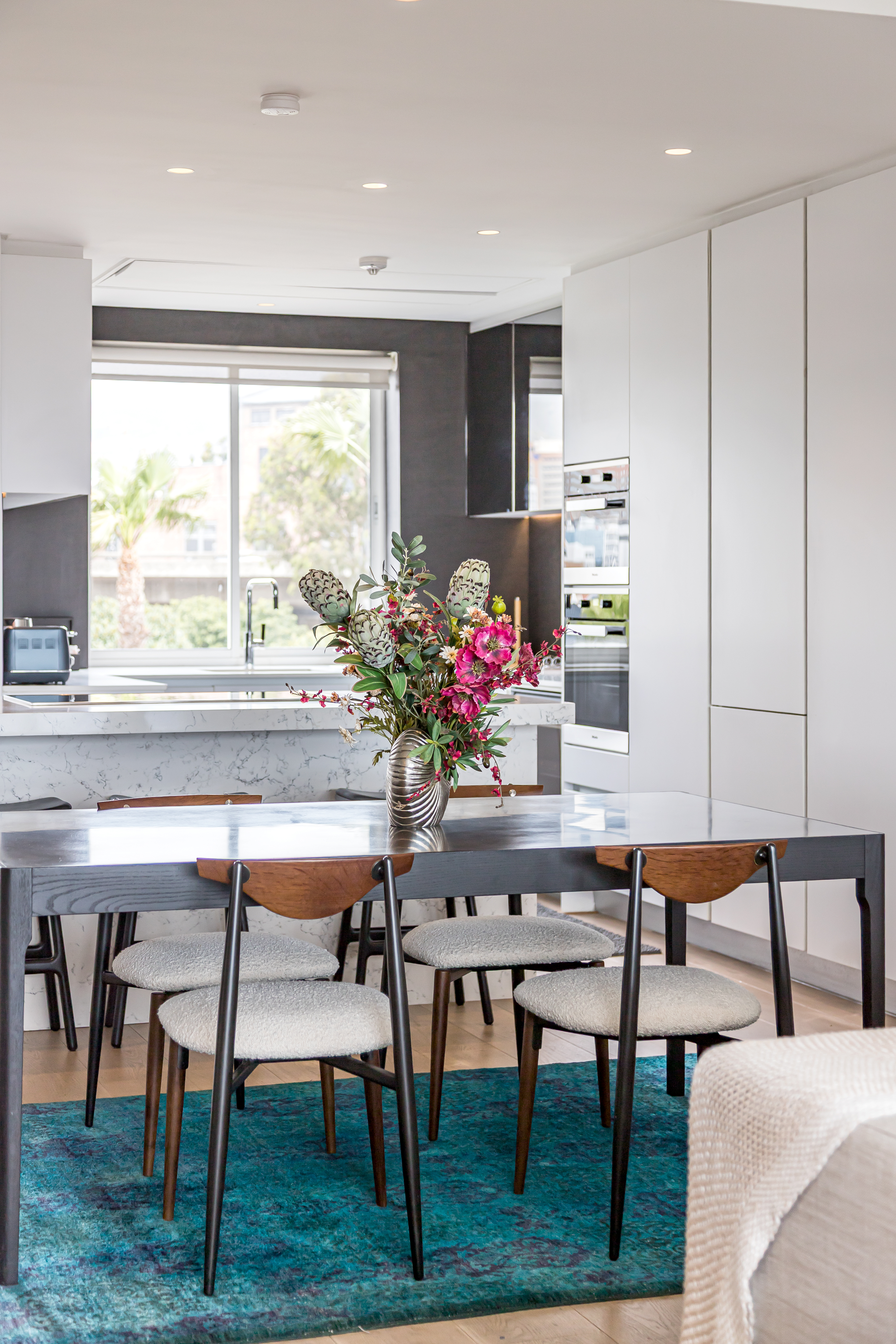 Dovenby 501 dining area and kitchen