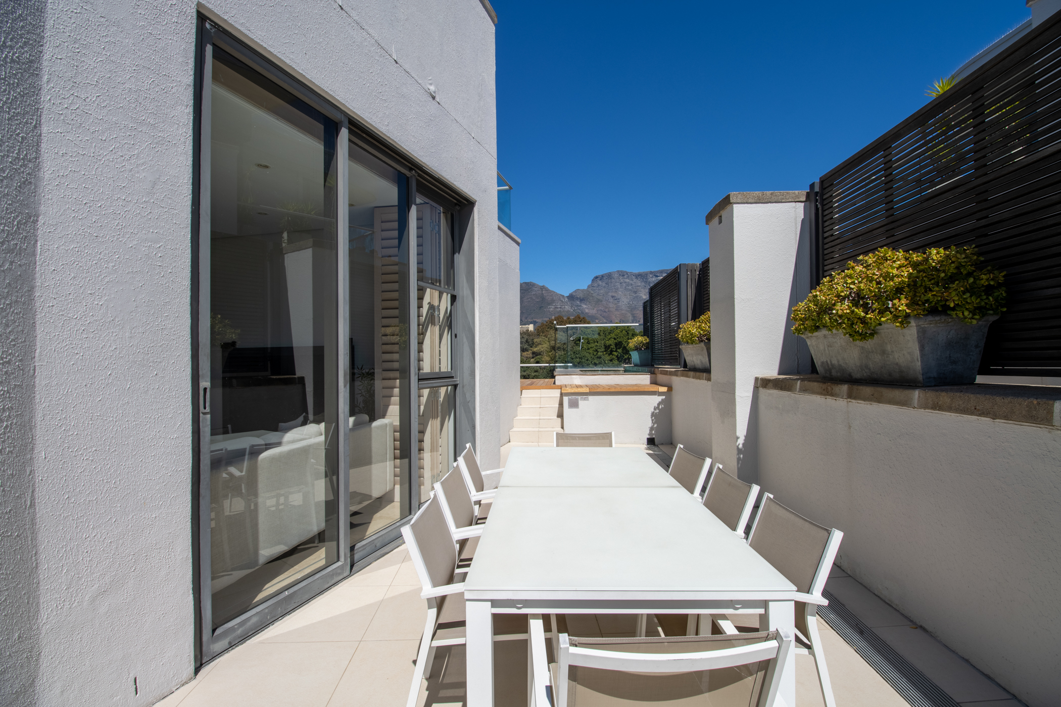Juliette 603 outdoor deck and seating