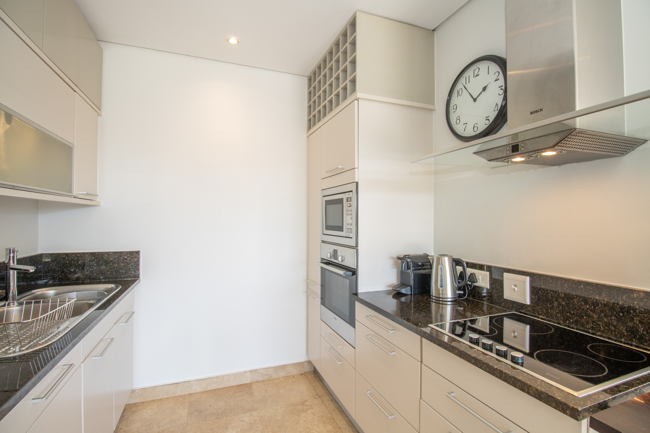 Juliette 603 kitchen counter and appliances