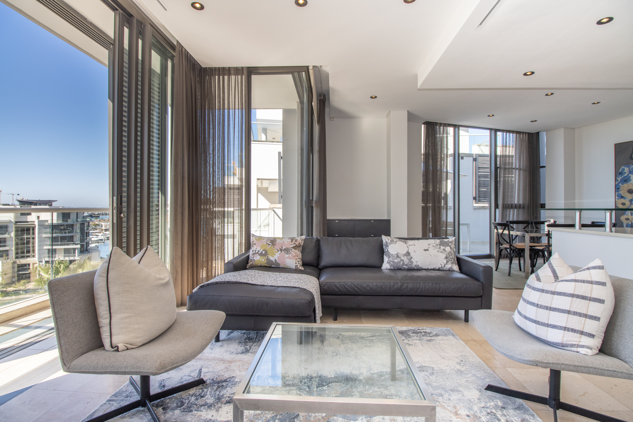 Juliette 604 open-plan living room